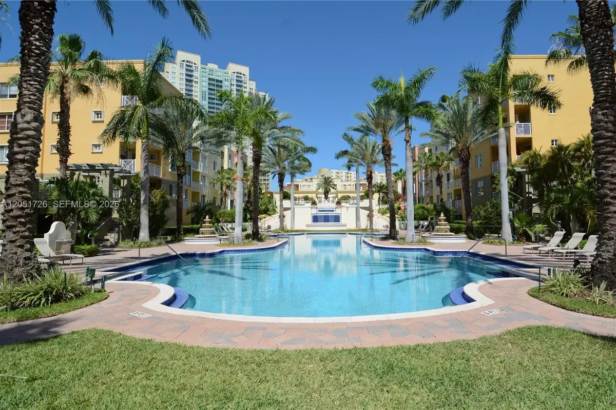 145 Jefferson Ave #417, Miami Beach: photo 1 of 13