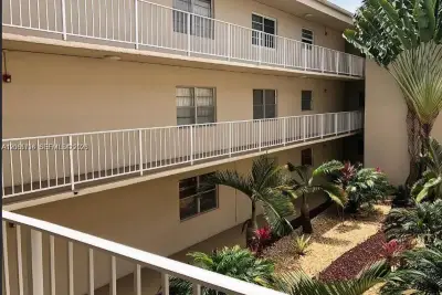 7705 SW 86th St #B-211, Miami: photo 1 of 32
