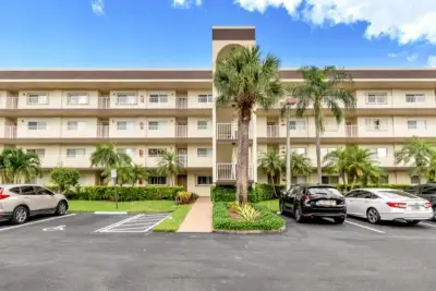 4735 Lucerne Lakes Blvd E #204, Lake Worth: photo 1 of 22
