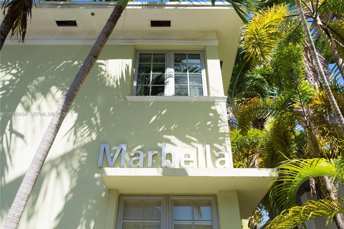 1561 Lenox Ave #3, Miami Beach: photo 1 of 23