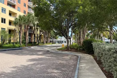 2775 NE 187th St #316, Aventura: photo 1 of 52