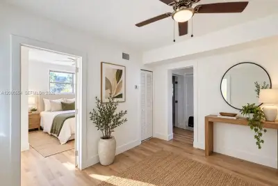 2381 NW 153rd St, Miami Gardens: photo 1 of 15
