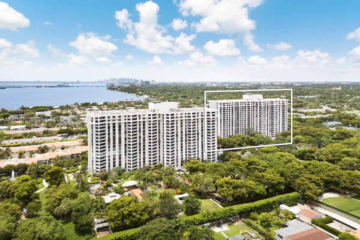 2000 Towerside Ter #312, Miami: photo 1 of 26