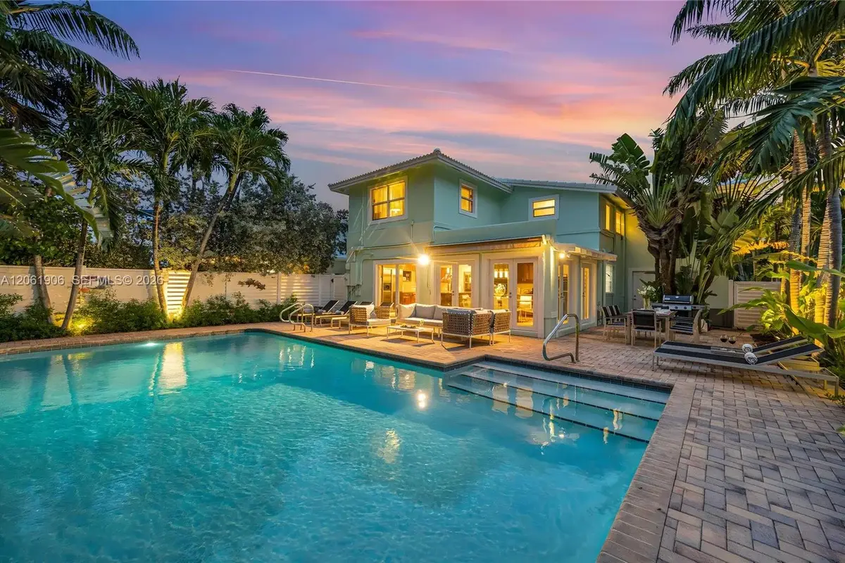 3317 NE 16th Ct, Fort Lauderdale: photo 1 of 28