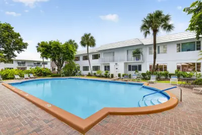 400 S Cypress Rd #427, Pompano Beach: photo 1 of 28