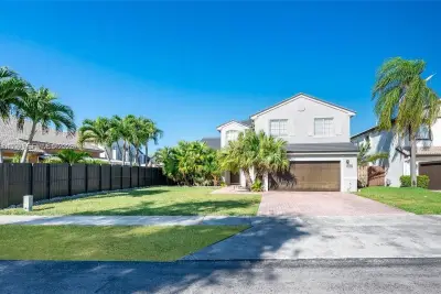 8356 SW 158th Ave, Miami: photo 1 of 48