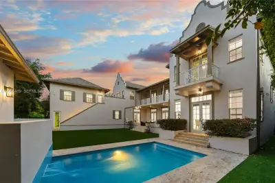 7745 SW 54th Ave, Miami: photo 1 of 46