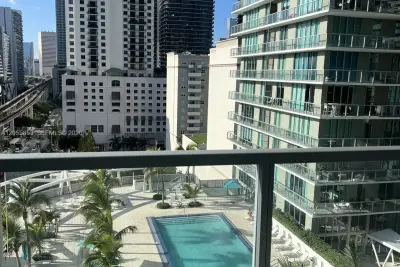 79 SW 12th St #1511-S, Miami: photo 1 of 11