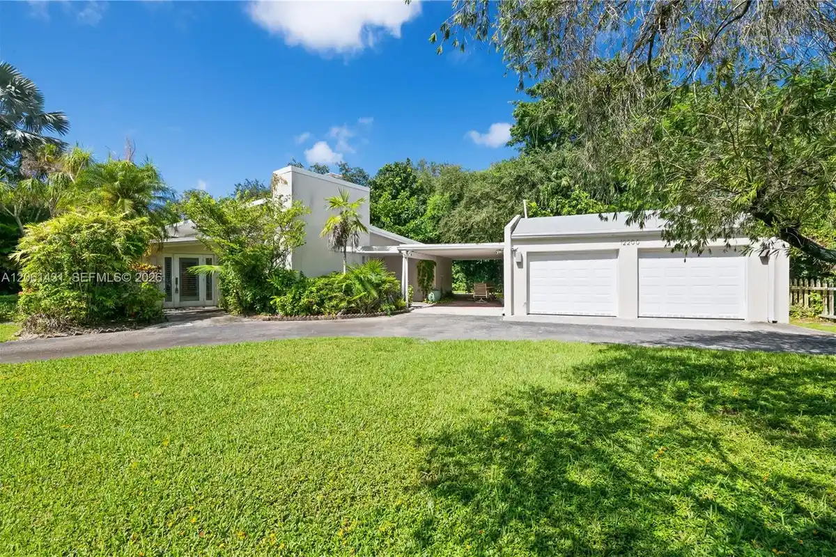 12200 SW 74th Ct, Pinecrest: photo 1 of 30