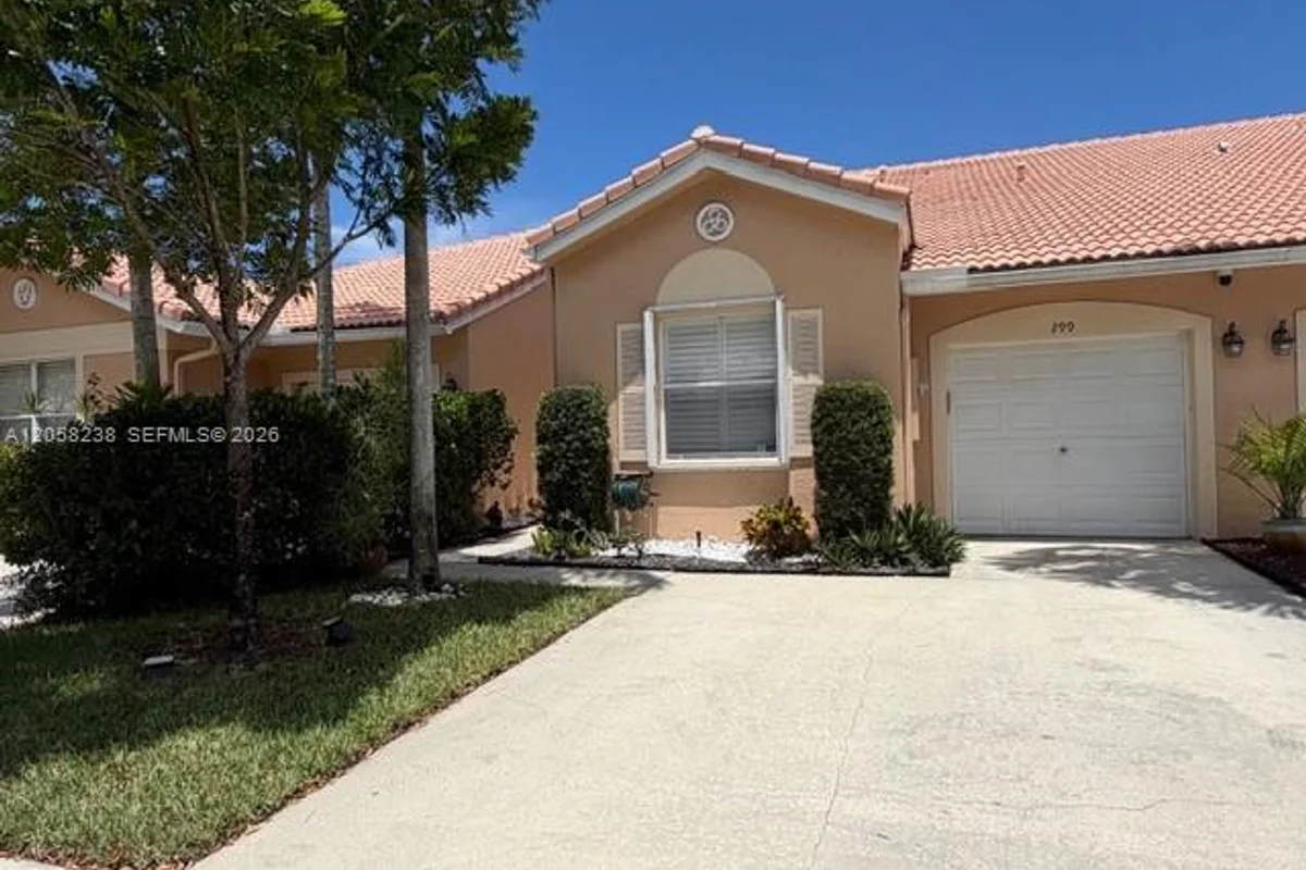 299 Coral Trace Ln, Delray Beach: photo 1 of 30