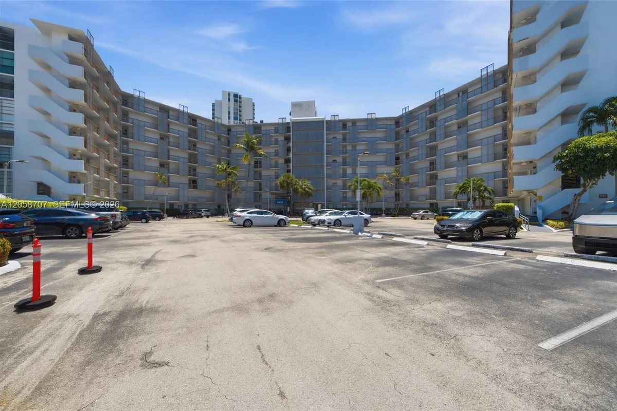 3401 N Country Club Dr #804, Aventura: photo 1 of 53