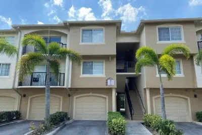 1100 S Crestwood Ct S #1117, Royal Palm Beach: photo 1 of 11