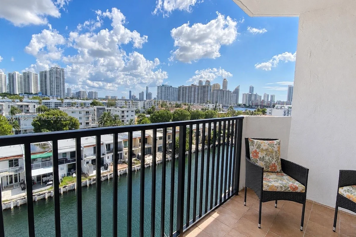 3703 NE 166th St #704, North Miami Beach: photo 1 of 40