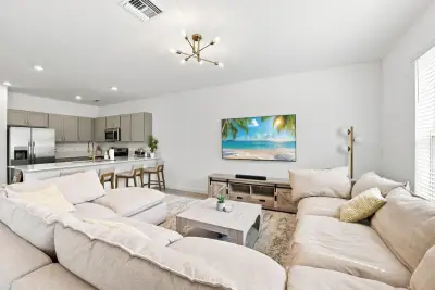 4341 Pond Lily Ln, Lake Worth: photo 1 of 40