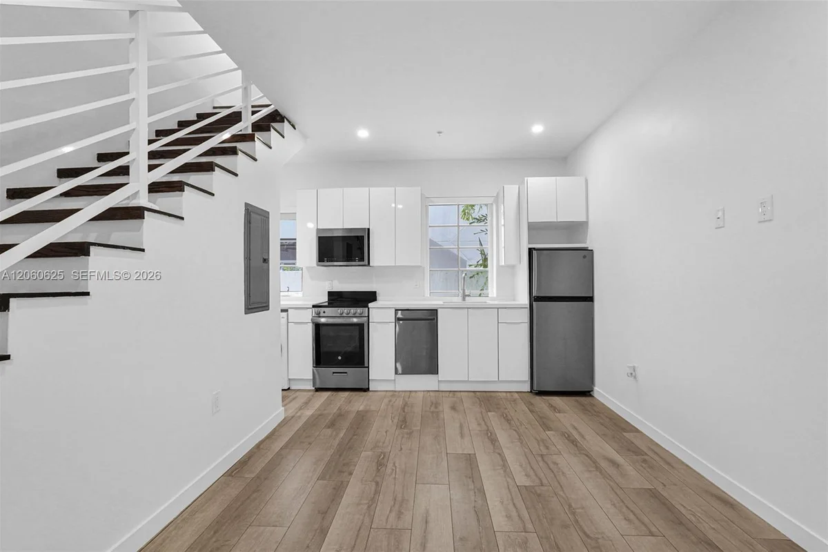 1610 Euclid Ave #A109, Miami Beach: photo 1 of 51
