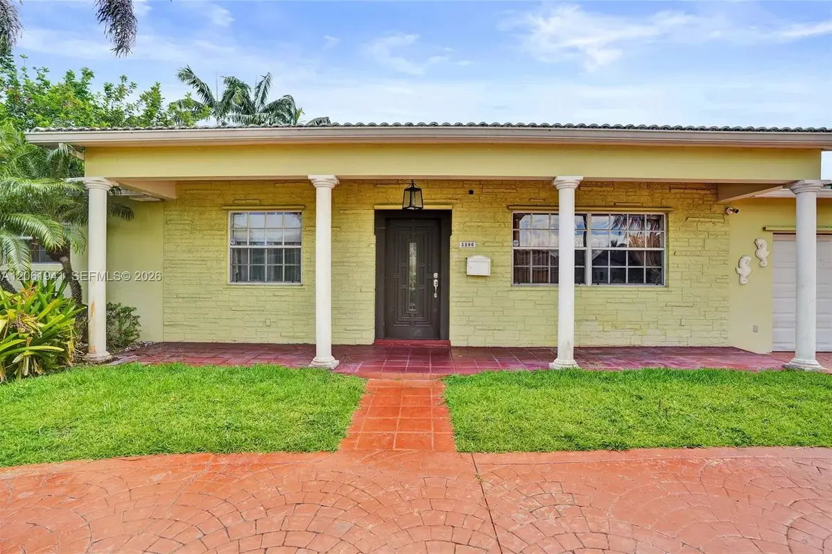 5306 Roosevelt St, Hollywood: photo 1 of 22