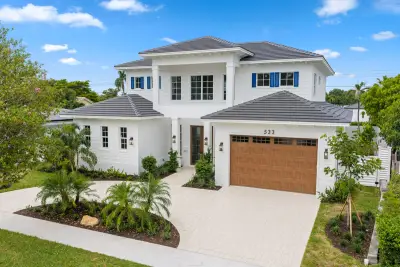 533 Driftwood Rd, North Palm Beach: photo 1 of 64