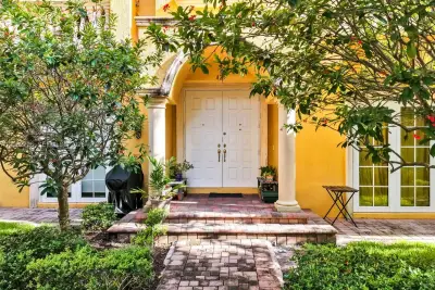 425 NE 69th Cir, Boca Raton: photo 1 of 52