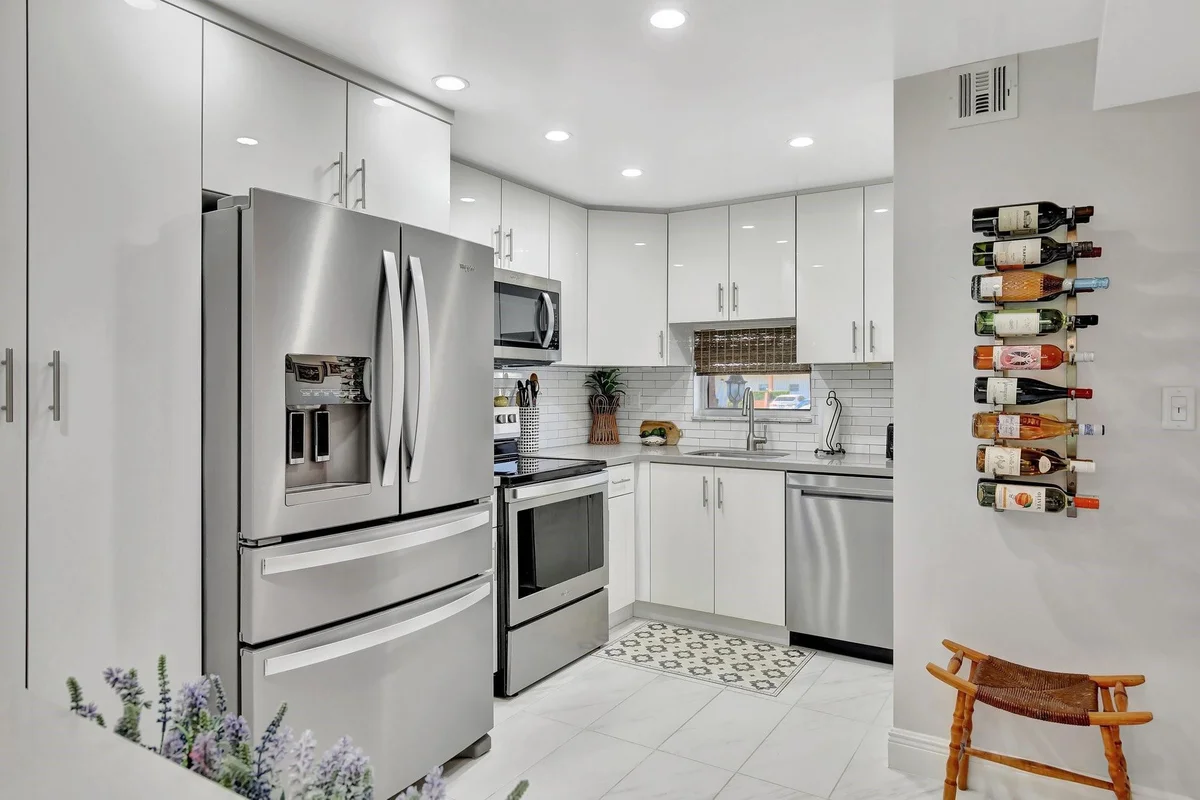 700 S Hollybrook Dr #104, Pembroke Pines: photo 1 of 19