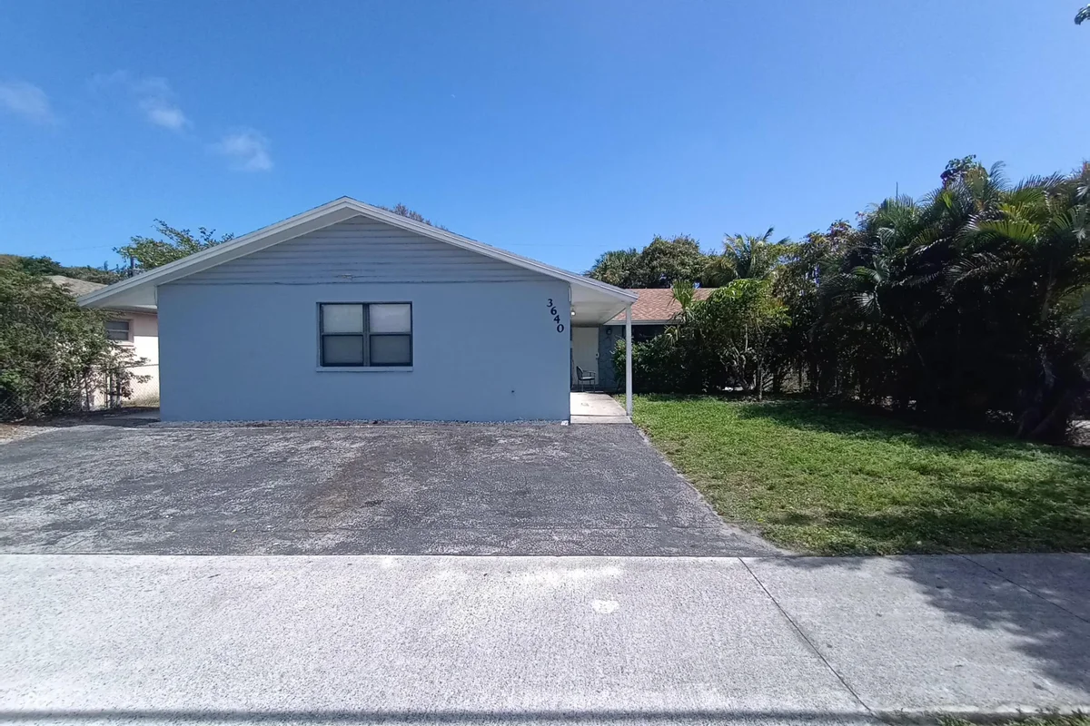 3640 Avenue J, West Palm Beach: photo 1 of 29