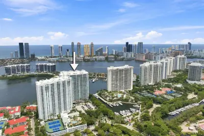 3201 NE 183rd St #2104, Aventura: photo 1 of 37