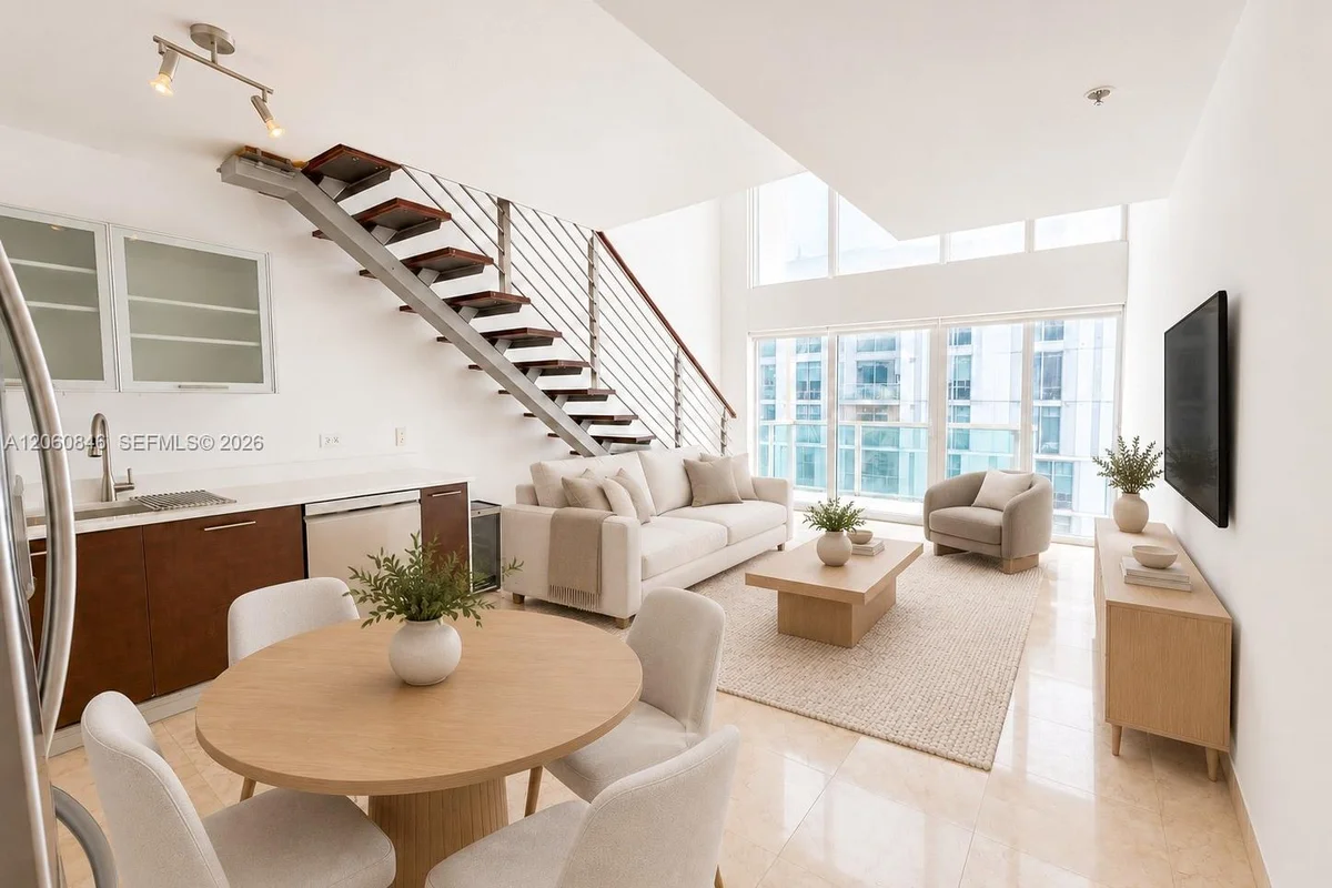 41 SE 5th St #1412, Miami: photo 1 of 25