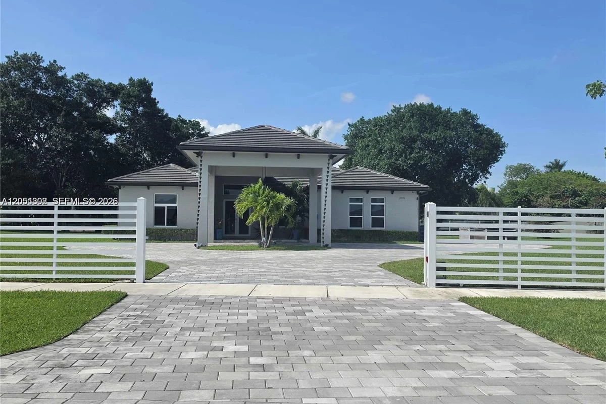 17575 SW 280 Th St, Homestead: photo 1 of 49