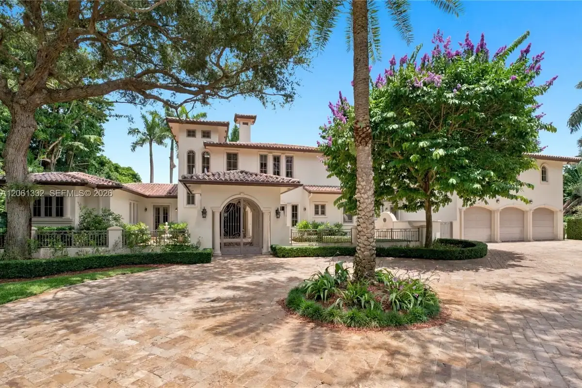 9501 Kerwood Ct, Coral Gables: photo 1 of 72