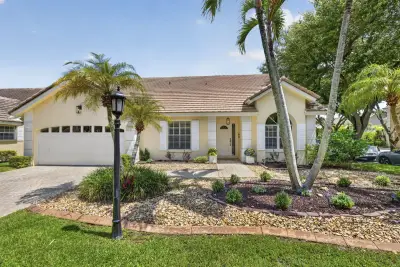 12702 NW 20th Ct, Coral Springs: photo 1 of 29