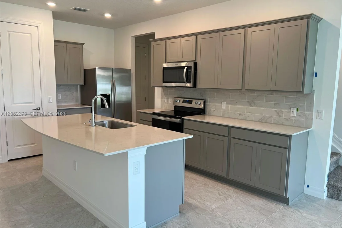 6121 Rancho Ln, Greenacres: photo 1 of 17
