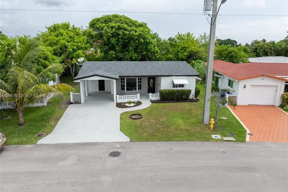 4595 NW 43rd Ct, Lauderdale Lakes: photo 1 of 65