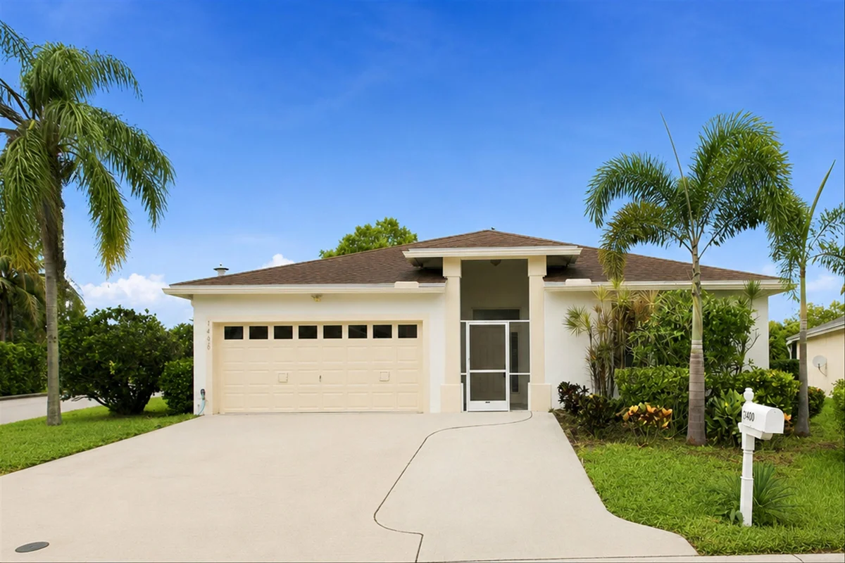 1490 Fairway Cir, West Palm Beach: photo 1 of 29