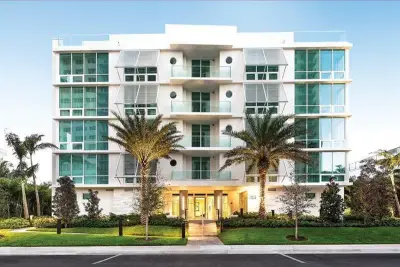 353 Sunset Dr #202, Fort Lauderdale: photo 1 of 44