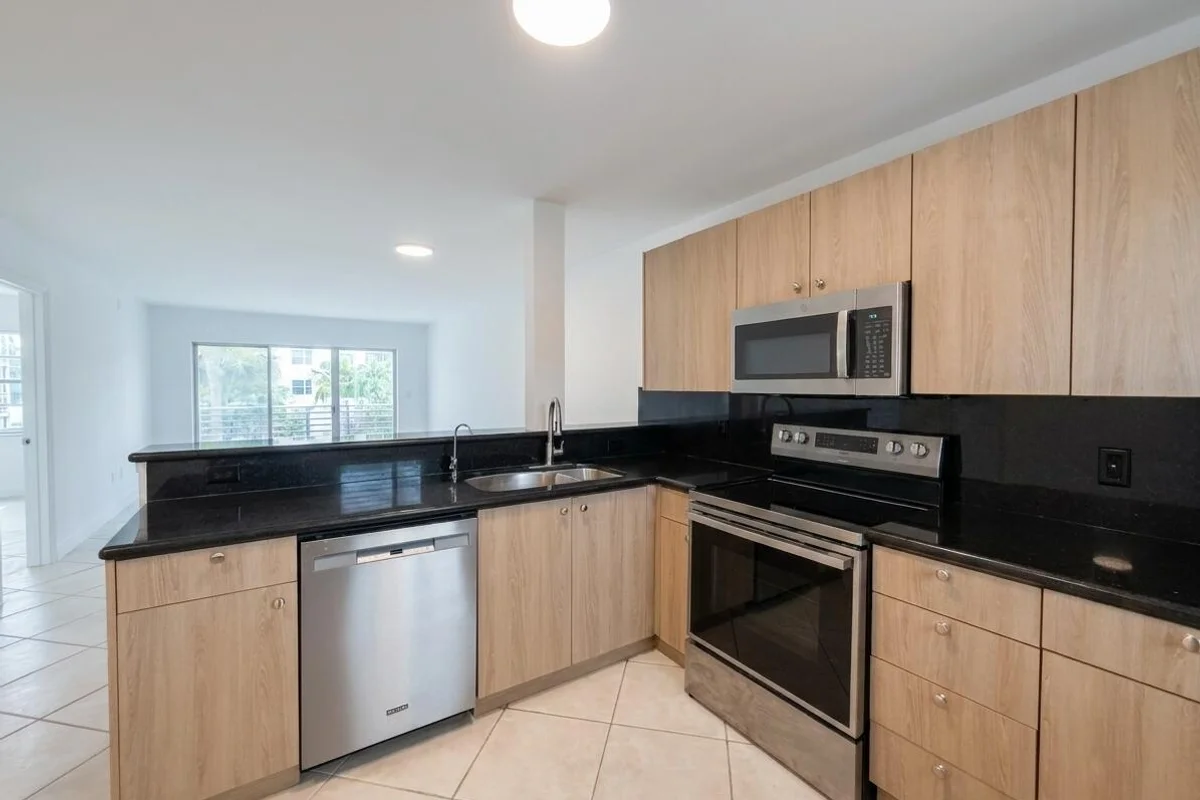 1541 S Ocean Blvd #219, Pompano Beach: photo 1 of 19