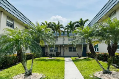 536 Brittany L, Delray Beach: photo 1 of 21