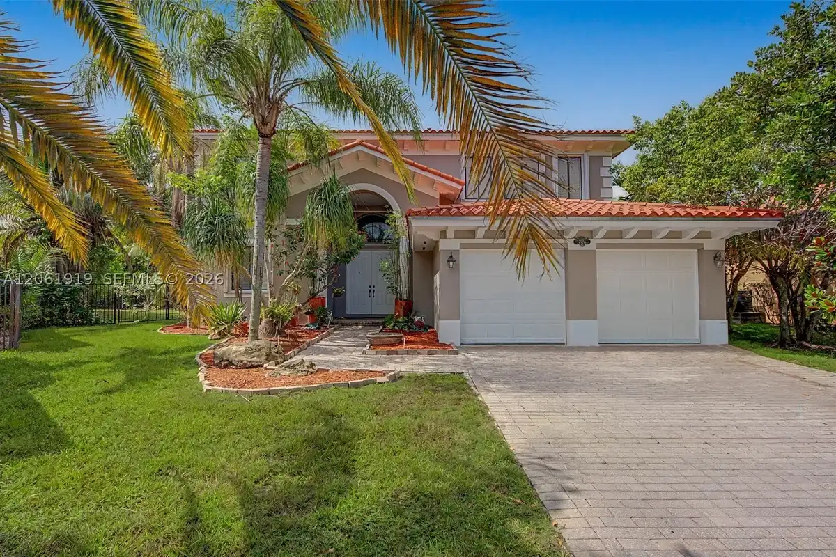 7926 SW 195th Ter, Cutler Bay: photo 1 of 37