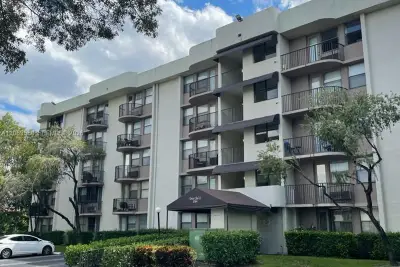 2771 Riverside Dr #307-A, Coral Springs: photo 1 of 16