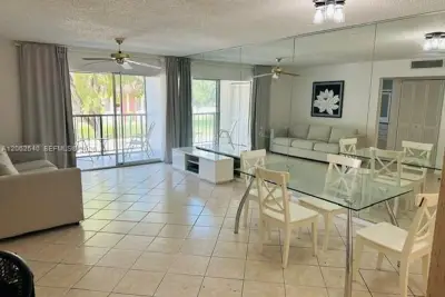 201 178th Dr #202, Sunny Isles Beach: photo 1 of 22