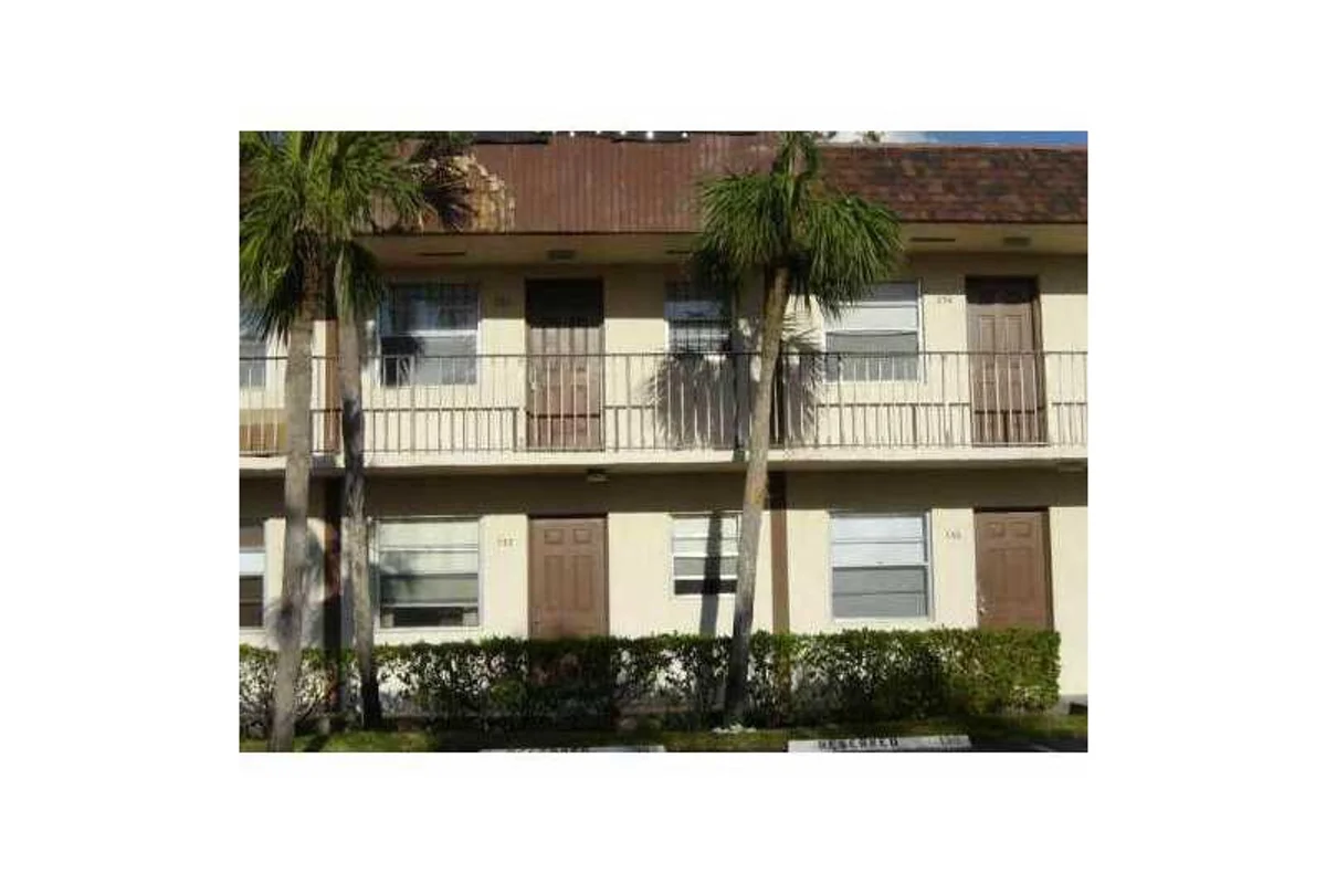 426 Lakeside Dr #249, Margate: photo 1 of 9
