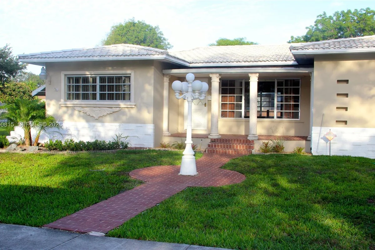 70 Hammond Dr, Miami Springs: photo 1 of 20