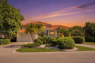12388 Classic Dr, Coral Springs: photo 1 of 99