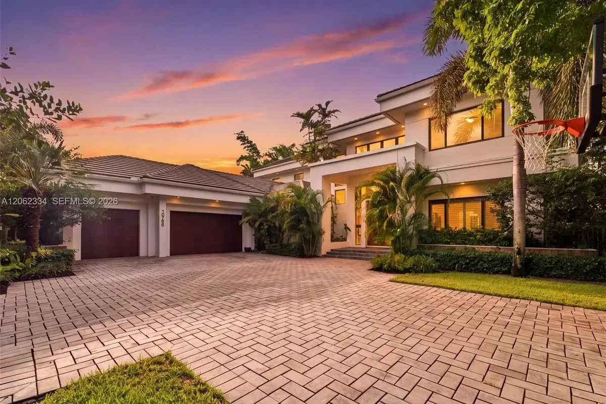 10708 Indian Trl, Davie: photo 1 of 52