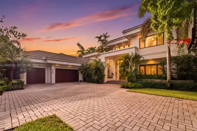 10708 Indian Trl, Davie: photo 1 of 52