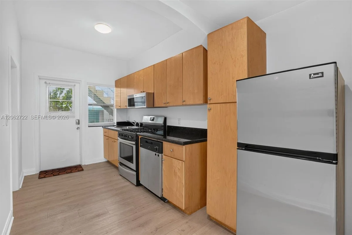 1027 Euclid Ave #2, Miami Beach: photo 1 of 22