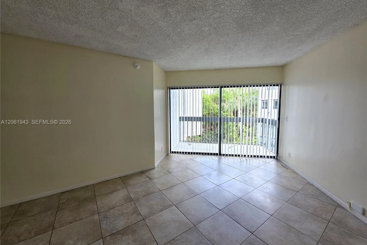 1850 N Congress Ave #308, West Palm Beach: photo 1 of 25