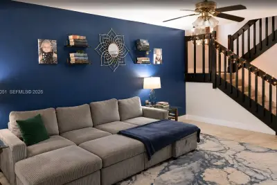 1213 SW 120th Way, Davie: photo 1 of 12
