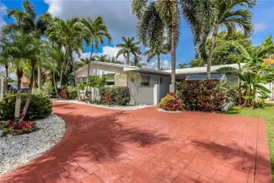1102 N 13th Ave, Hollywood: photo 1 of 29