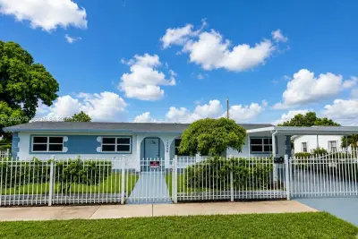 17800 NW 8th Ave, Miami Gardens: photo 1 of 30