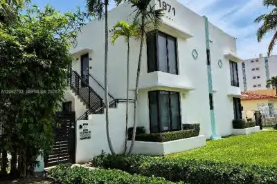 1971 Bay Dr #110, Miami Beach: photo 1 of 28