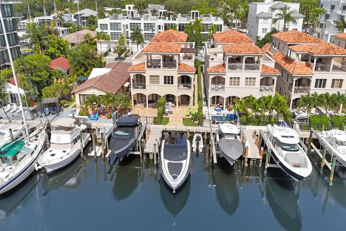 210 Hendricks Isle, Fort Lauderdale: photo 1 of 73